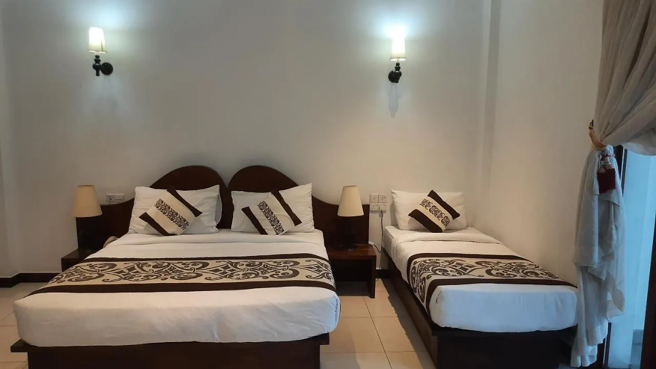 Hotel Royal Kandyan