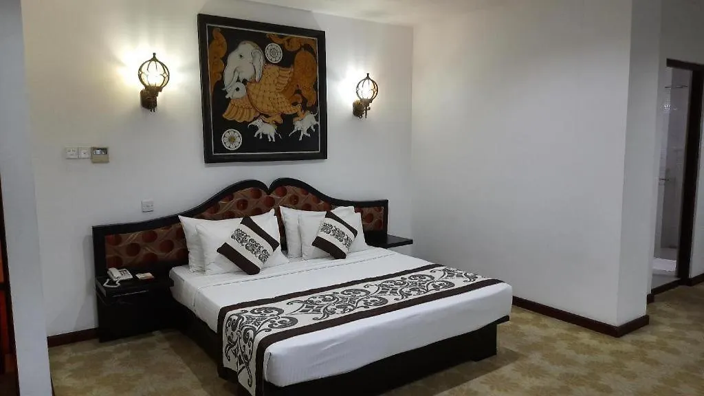 Royal Kandyan Hotel