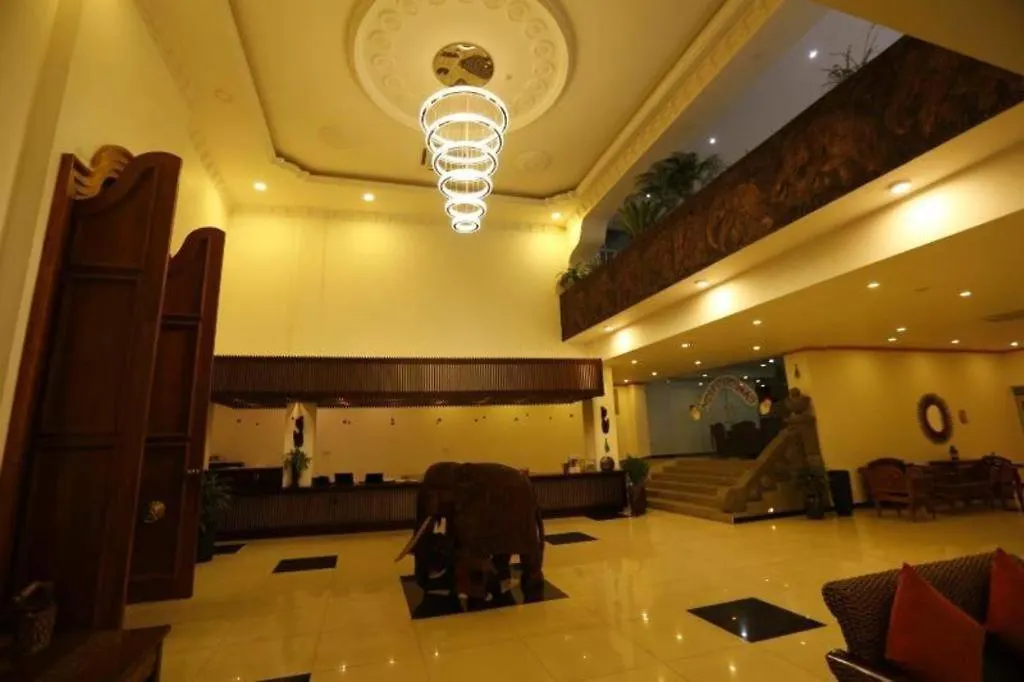 Royal Kandyan Hotel